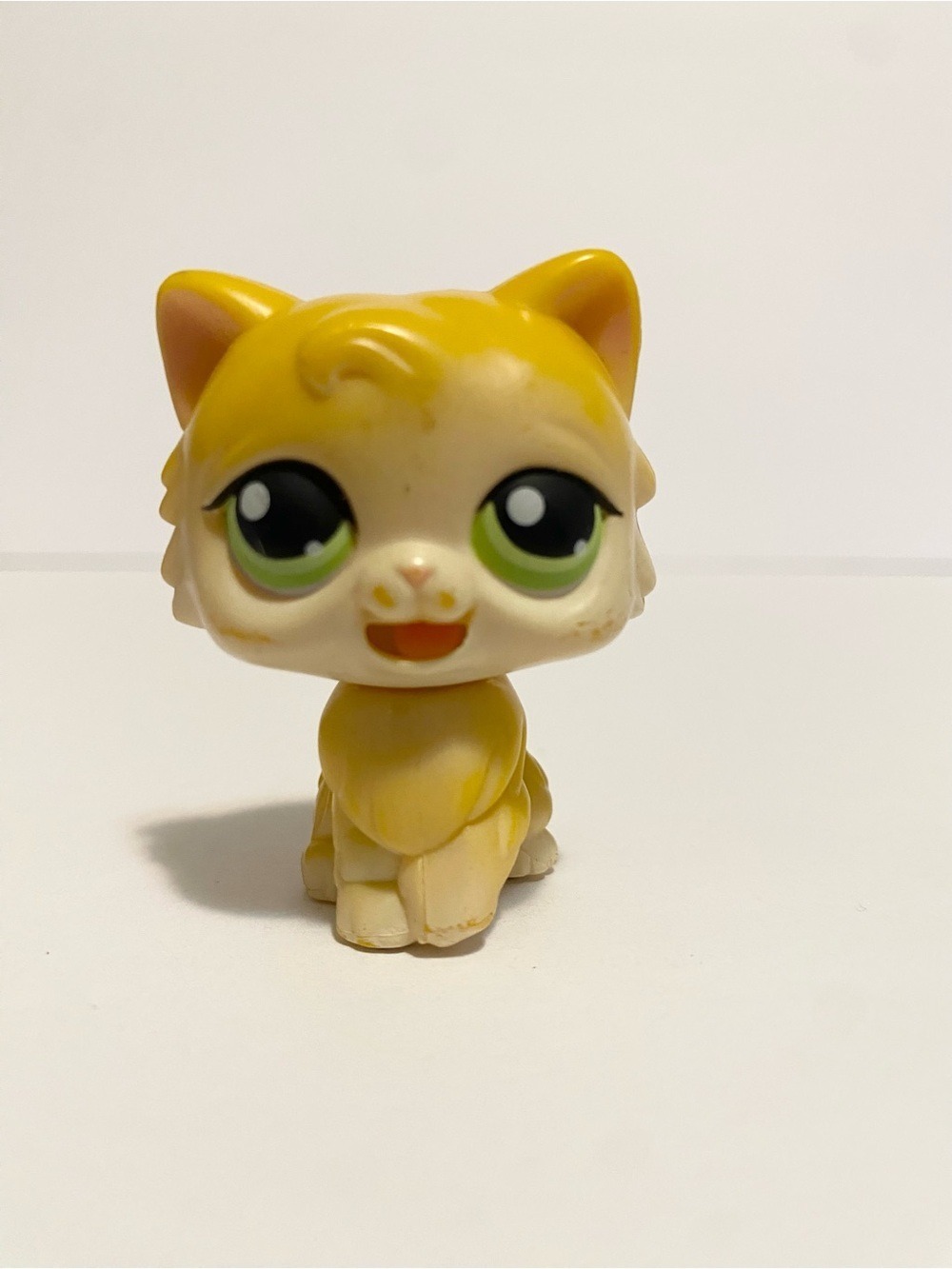 Yellow Magic Motion Cat Yum Yum Kitty #4 Littlest Pet Shop LLP Hasbro 2005